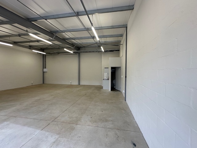 To Let commercial Property for Rent in Marconi Beam Industria Western Cape